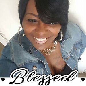 Meet your Posher, Monica